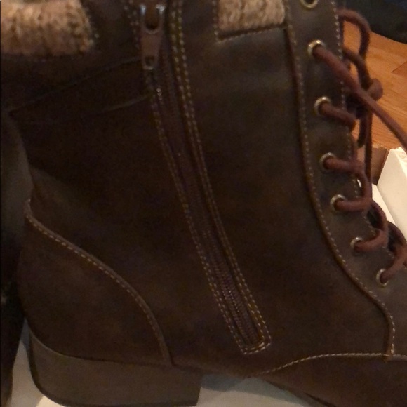 Women’s Boots - Pop - Size 11 - Picture 4 of 5